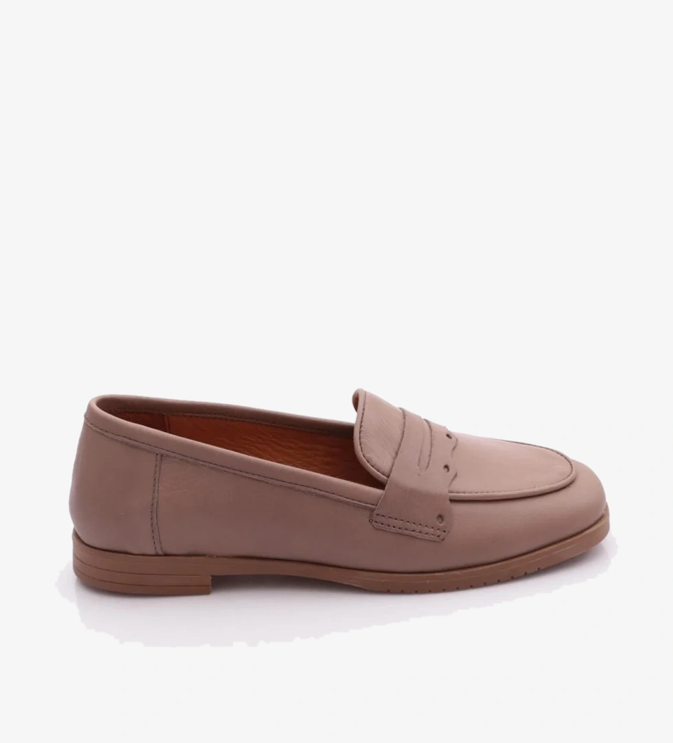 Dgn 010 Kadin Küt Burun Şekilli Babet model görseli