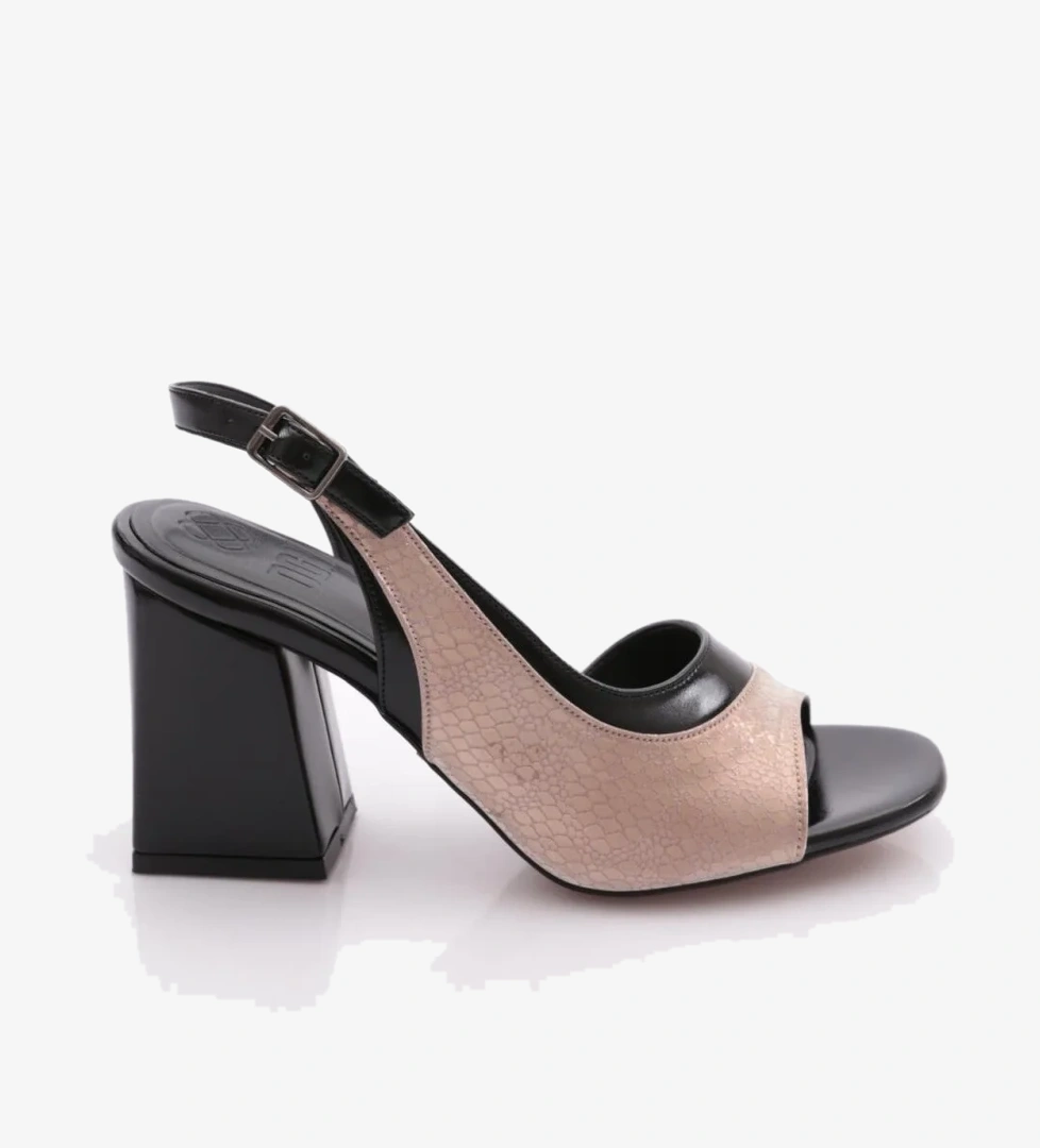 704 Kadin Arkadan Bağlamali Topuklu Ayakkabi