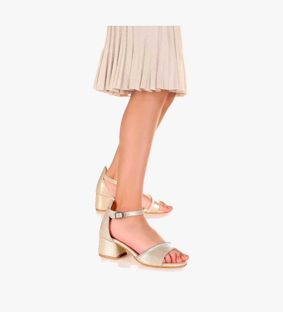 Elos Günlük Kız Çocuk 4 Cm Topuklu Sandalet Ayakkabı Altın