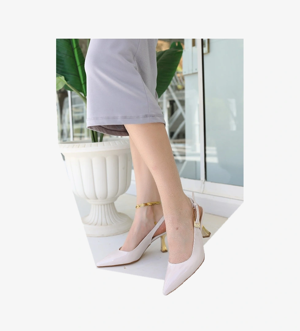 Pabucmarketi Bej Bordo Rugan Topuklu Kadın Ayakkabı model görseli