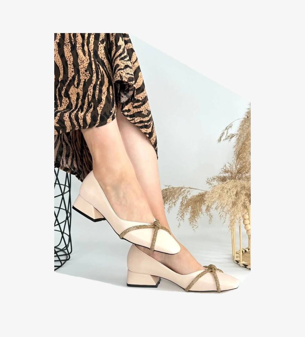 Bej Suni Deri Kadın Topuklu Ayakkabı