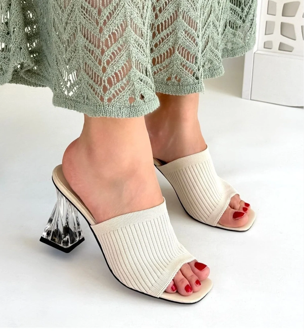 Kadın Ten Bej Triko Topuklu Terlik