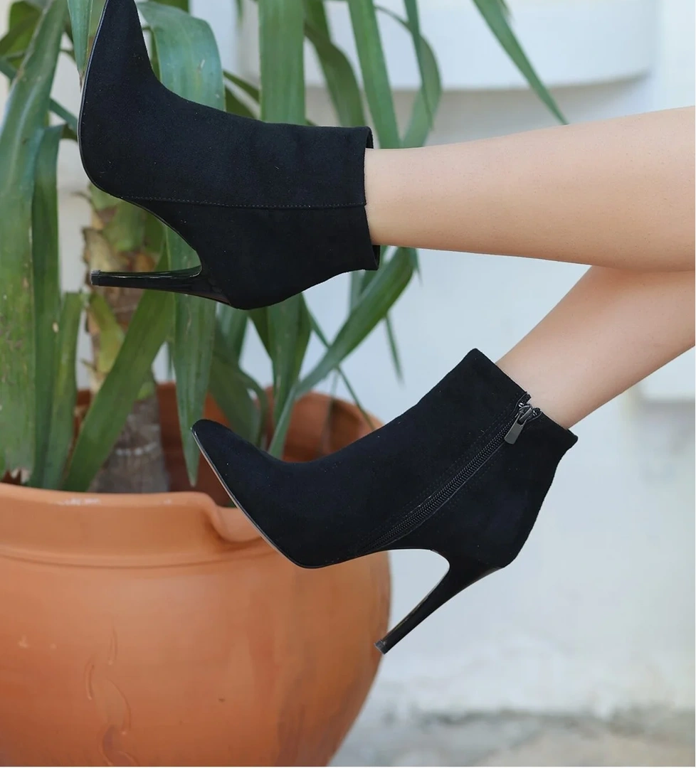 Pabucmarketi Zebra Siyah Süet Renkli Saten Topuklu Kadın Bot model görseli