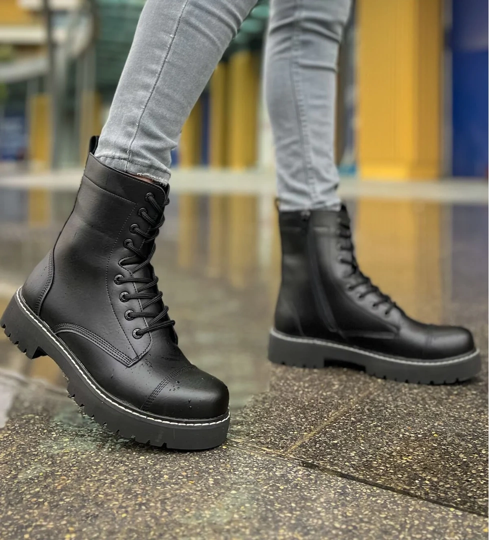 Pabucmarketi Fermuarlı Bağcık Detaylı Erkek Worker Bot Siyah model görseli