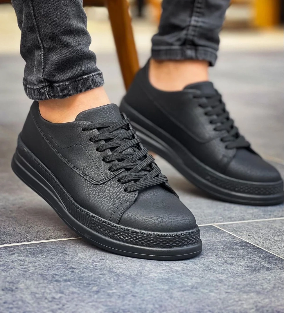 Pabucmarketi Bağcıklı Erkek Günlük Ayakkabı Siyah model görseli