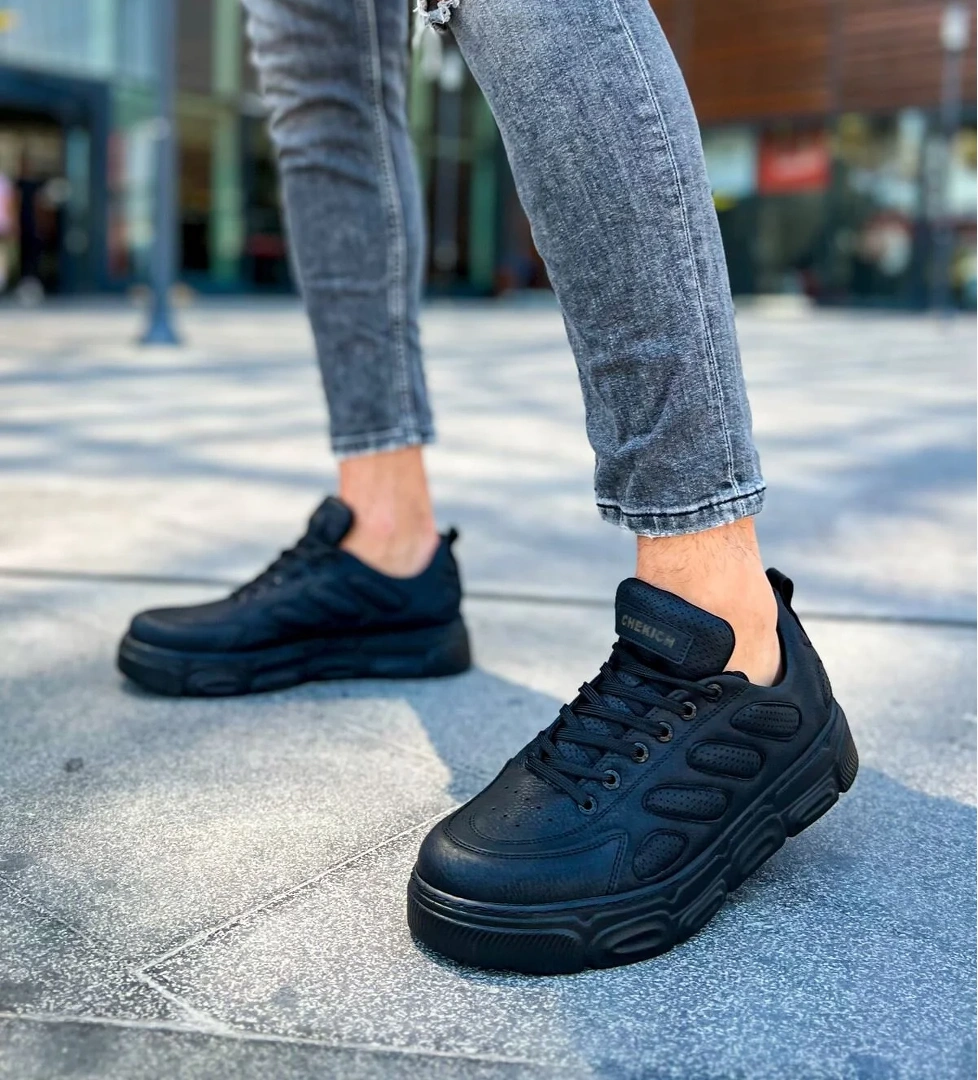 Pabucmarketi Bağcıklı Erkek Günlük Ayakkabı Siyah model görseli