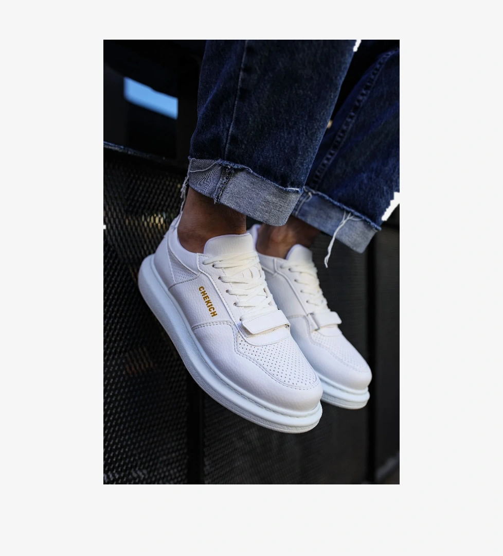 Pabucmarketi Bağcıklı Cırt Detaylı Erkek Günlük Ayakkabı Beyaz model görseli