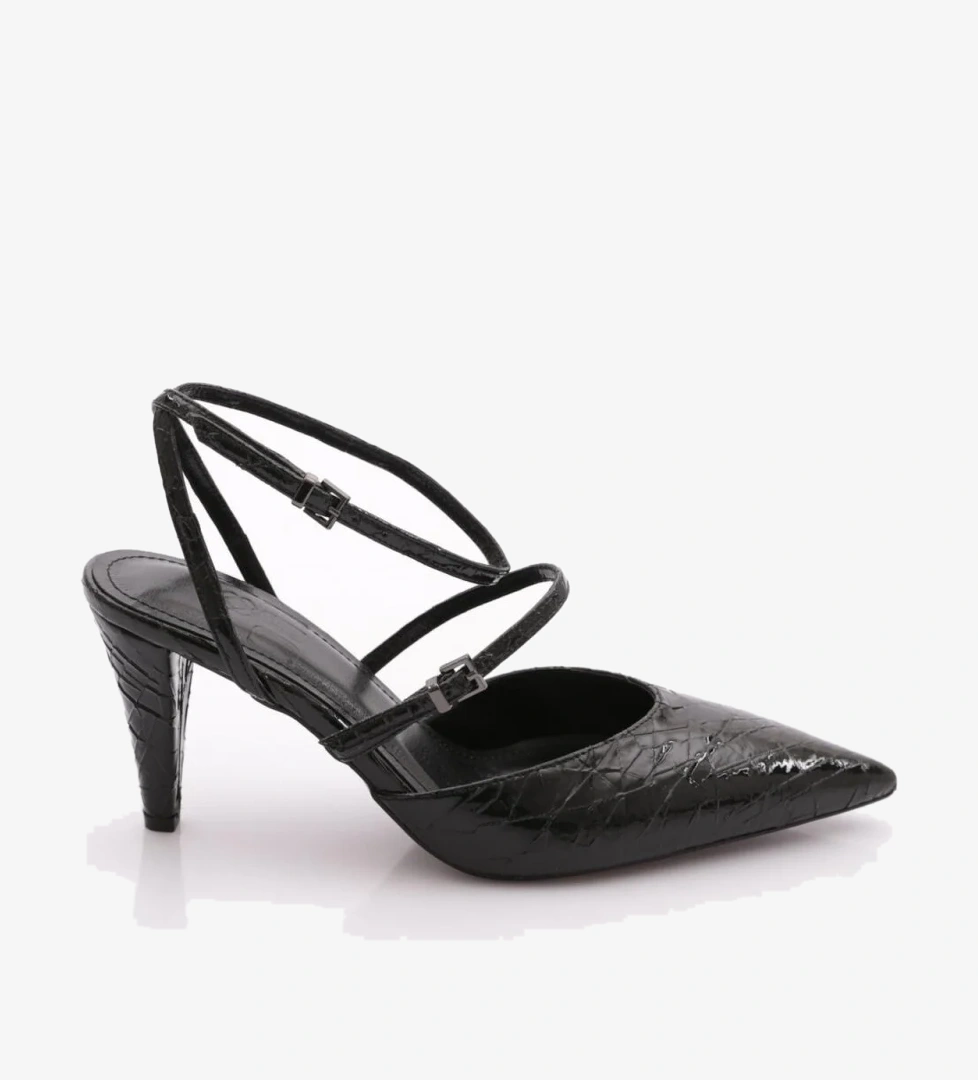 829 Kadin Topuklu Ayakkabi