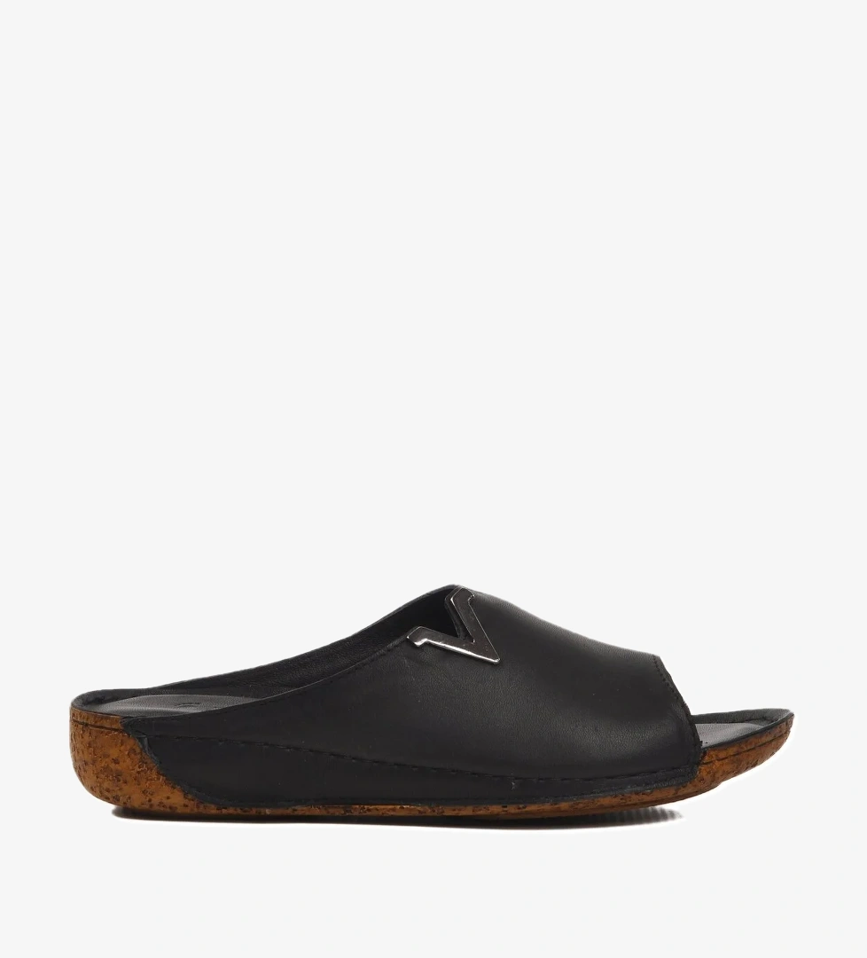 Aspor Siyah Hakiki Deri Kadın Düz Terlik - Görsel 1