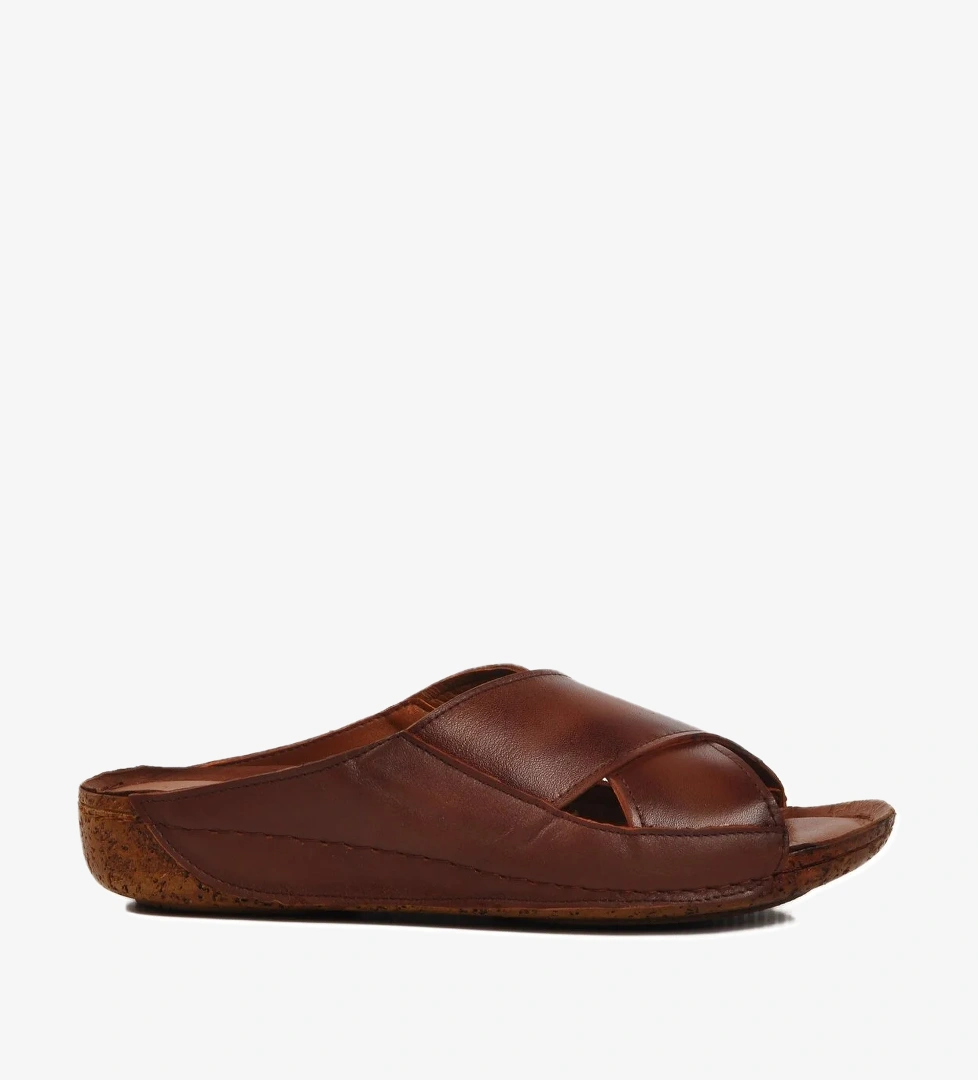 A Spor Aspor Siyah Taba Hakiki Deri Kadın Düz Terlik model görseli