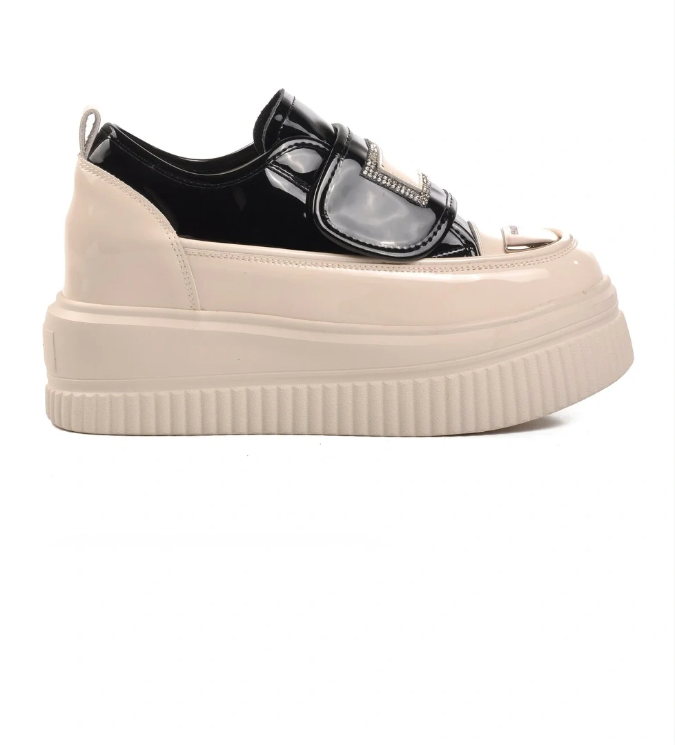 Guja Bej Siyah Kadın Spor Ayakkabı Sneaker model görseli