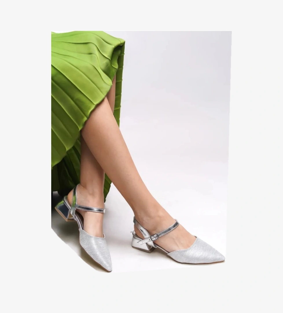 Kemer Rugan Detaylı Arkası Açık Kadın Babet Ayakkabı - Görsel 1