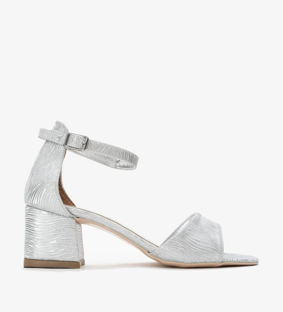 Kadın Bantlı Topuklu Sandalet GÜMÜŞ SUYOLU