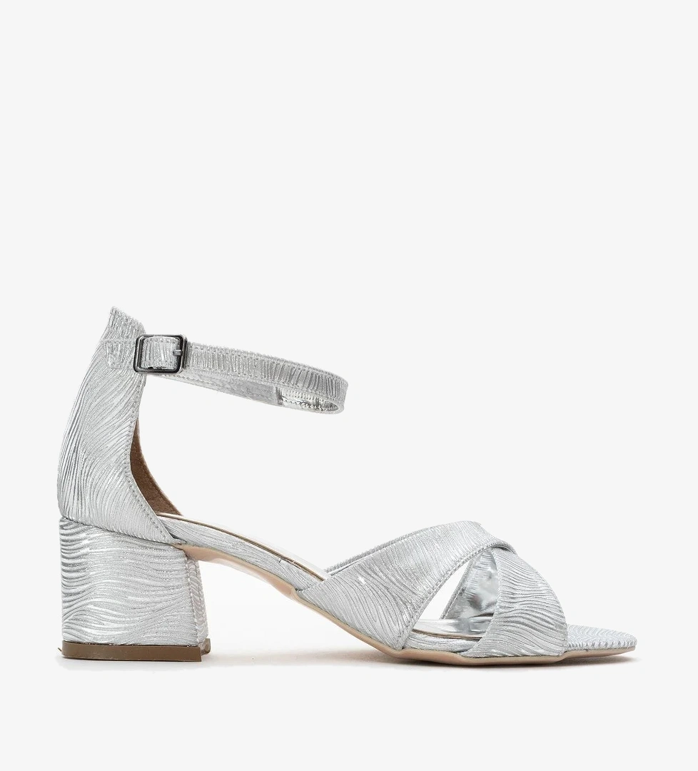 Çapraz Bantlı Kadın Topuklu Sandalet GÜMÜŞ SUYOLU