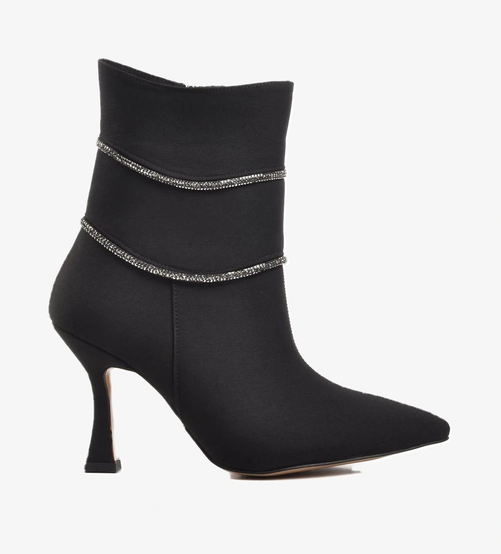 A Spor Aspor Siyah Saten Kadın Topuklu Bot model görseli