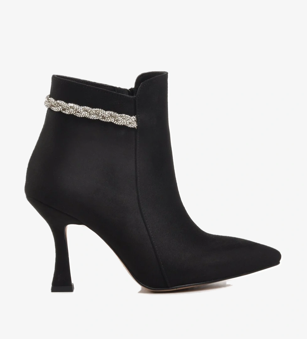 A Spor Aspor Siyah Süet Kadın Topuklu Bot model görseli