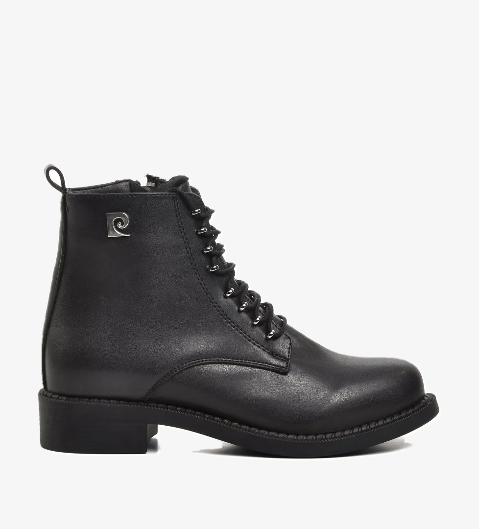 Siyah Kadın Bot - Görsel 1