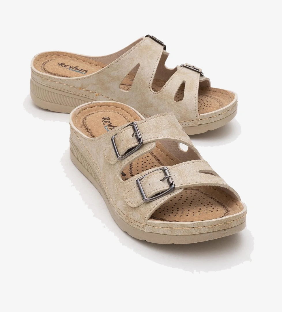 Ccway Kadın Çift Tokalı Terlik Si̇yah Bej model görseli