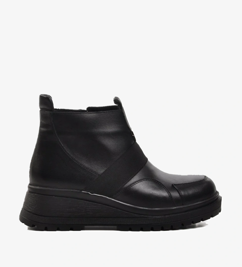 Siyah Kadın Bot - Görsel 1