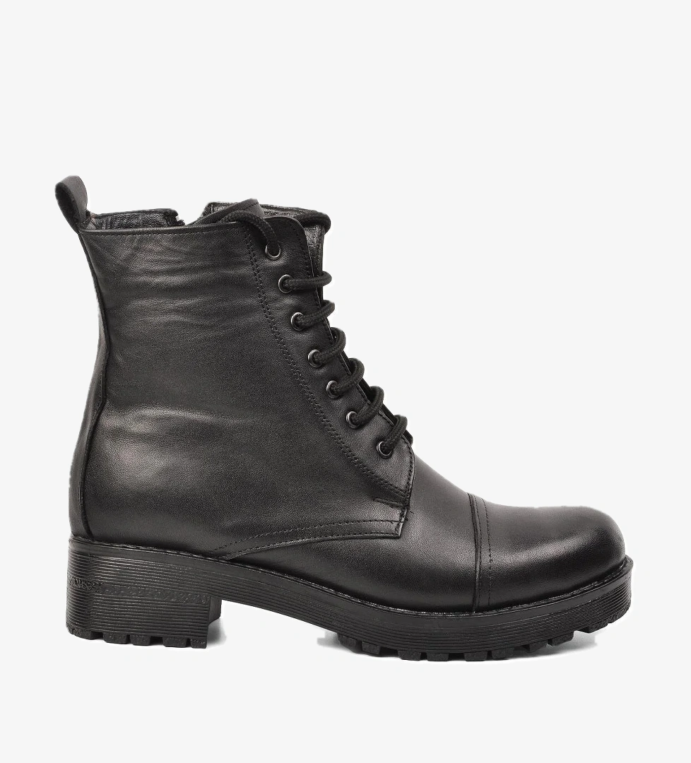 A Spor Aspor Siyah Hakiki Deri Kadın Bot model görseli