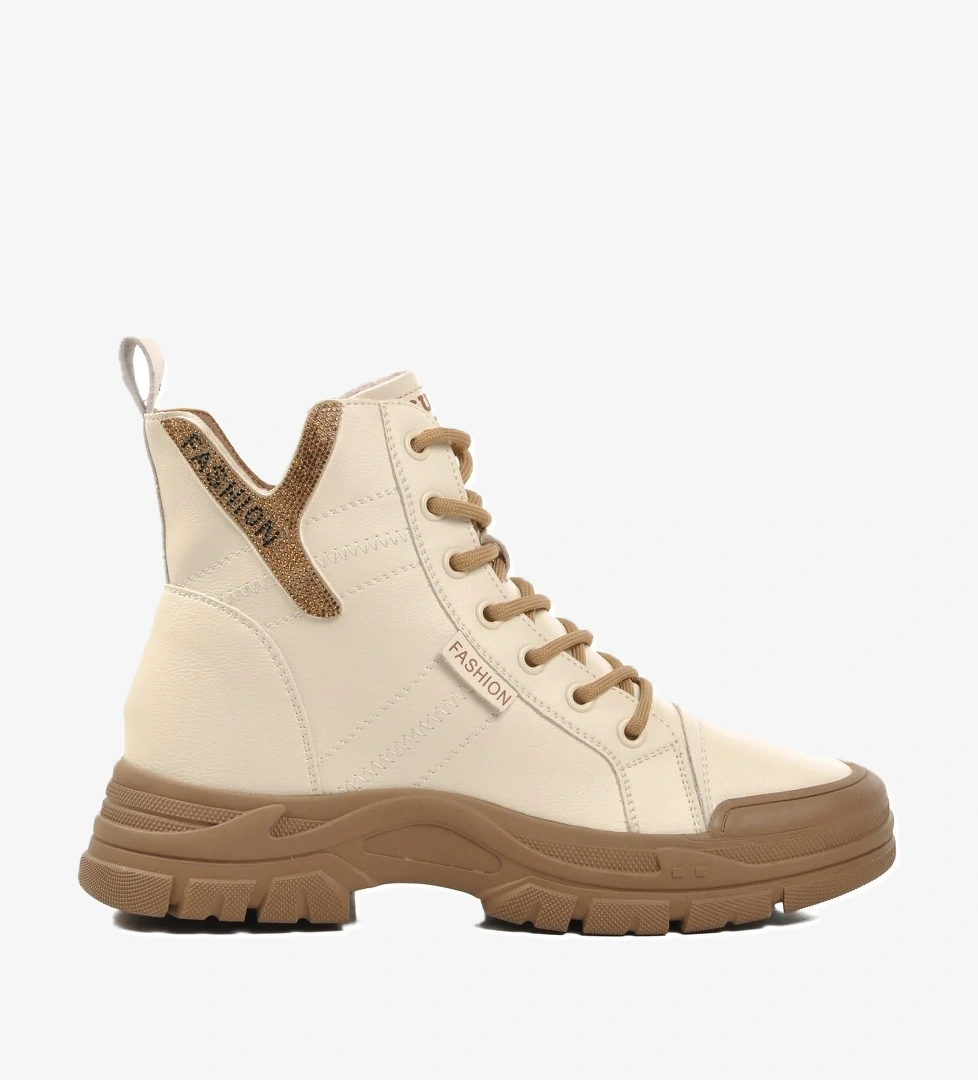 Bej Kadın Bot - Görsel 1