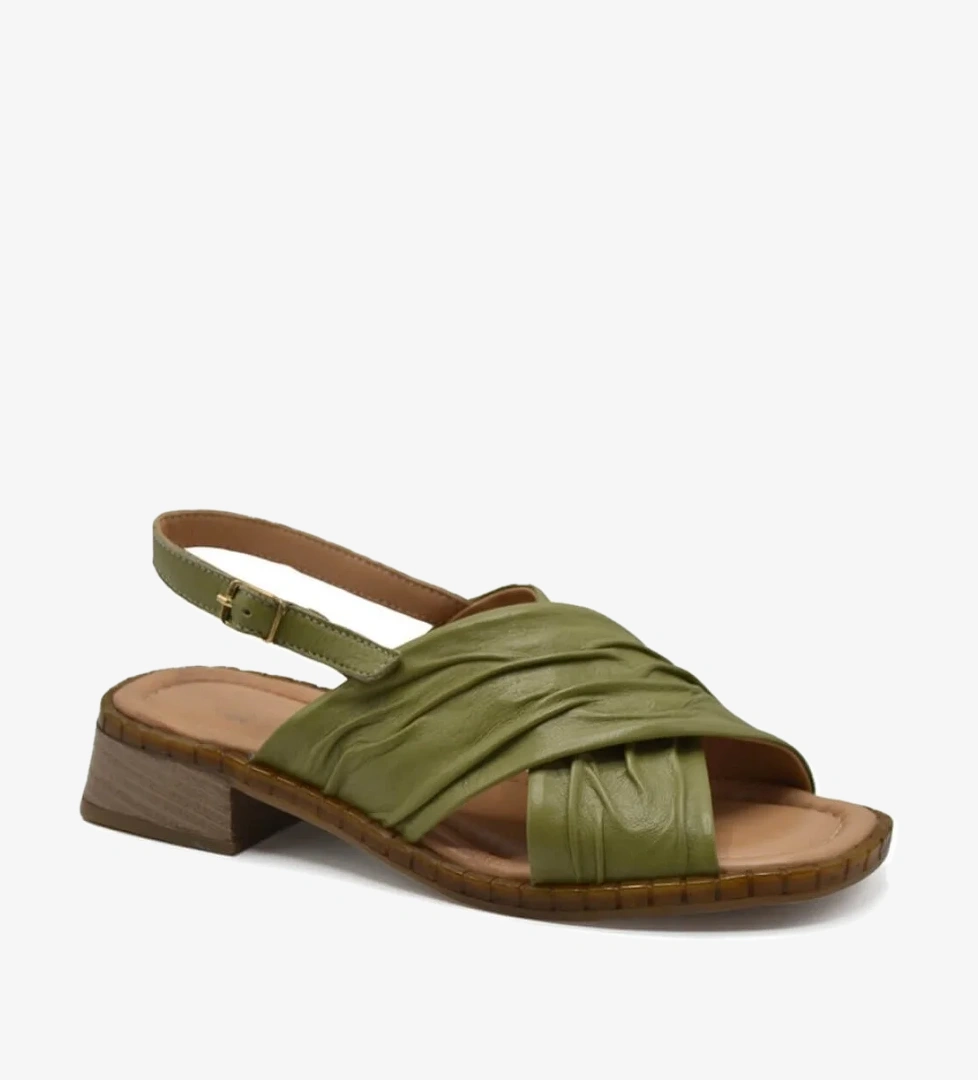 Venüs Kadın Deri Sandalet 2512002y model görseli