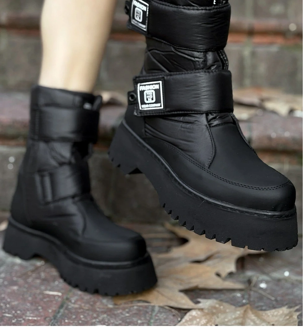 Siyah Suni Deri Kadın Kar Botu - Görsel 1