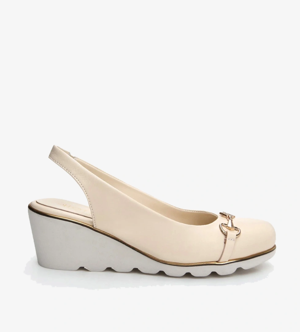 Hotiç Kadın Deri Siyah Bej Kalın Topuk model görseli