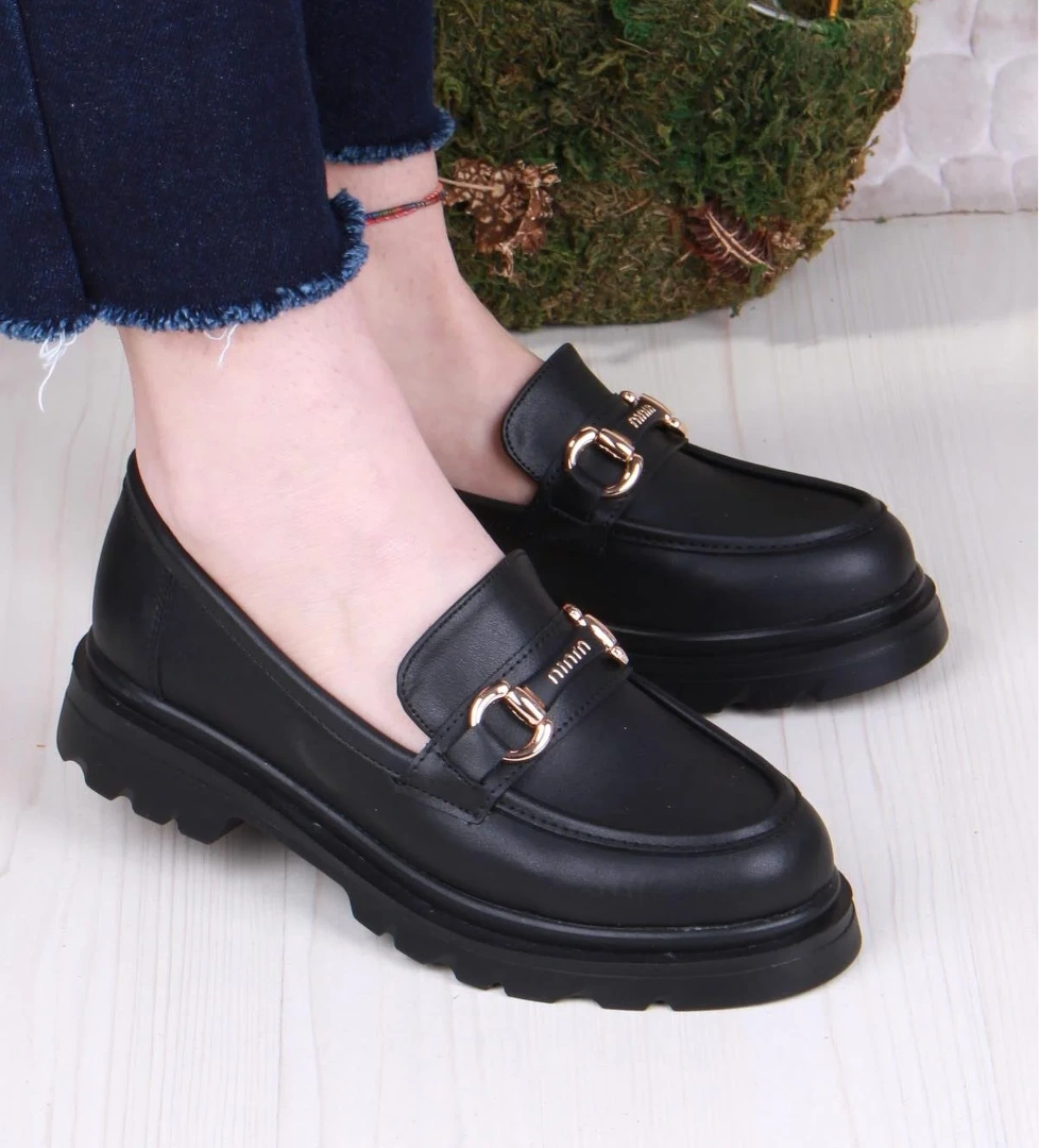 35809 Siyah Cilt Toka Detaylı Rahat Loafer Kadın Ayakkabı - Görsel 1