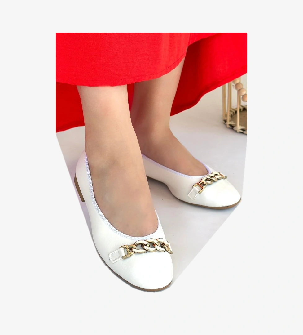 Pabucmarketi Beyaz Suni Deri Kadın Babet Ayakkabı model görseli