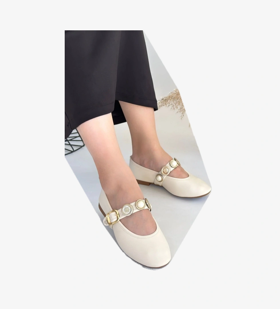 Pabucmarketi Bej Siyah Suni Deri Kadın Babet Ayakkabı model görseli