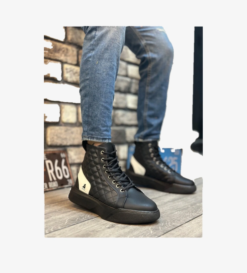 Pabucmarketi Bağcıklı Kapitone Erkek Spor Bot SİYAH BEYAZ (SİYAH TABAN) model görseli