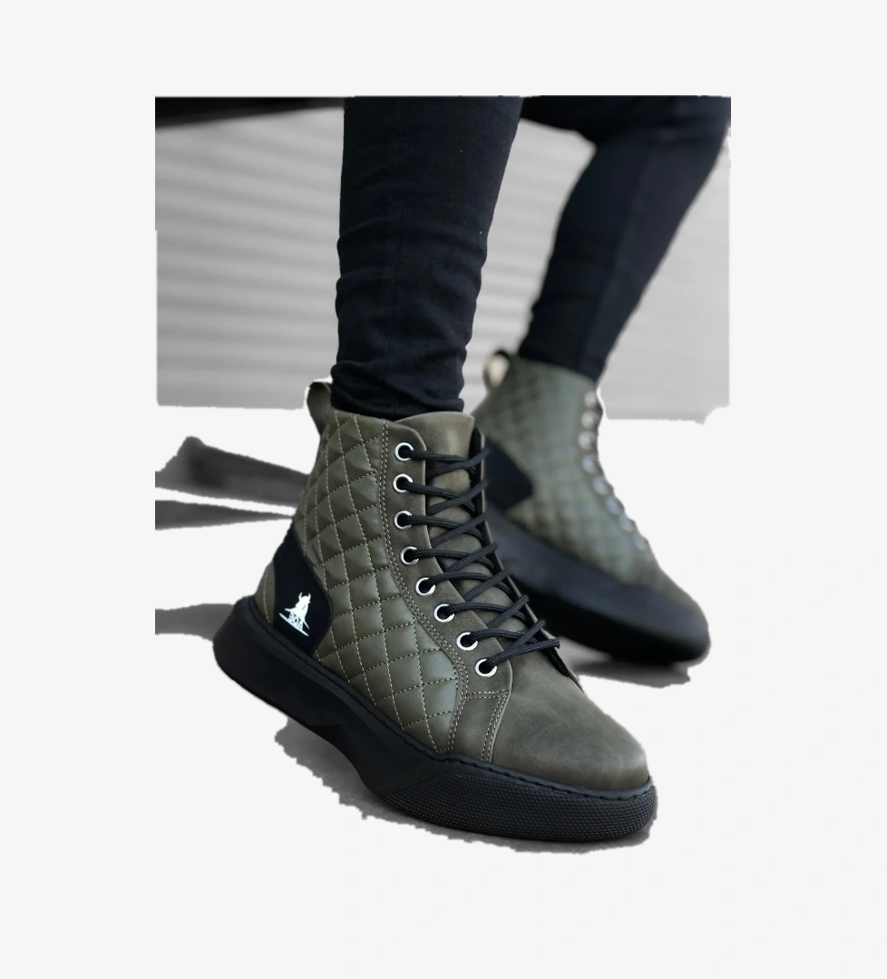 Pabucmarketi Bağcıklı Kapitone Erkek Spor Bot HAKİ YEŞİL (SİYAH TABAN) model görseli