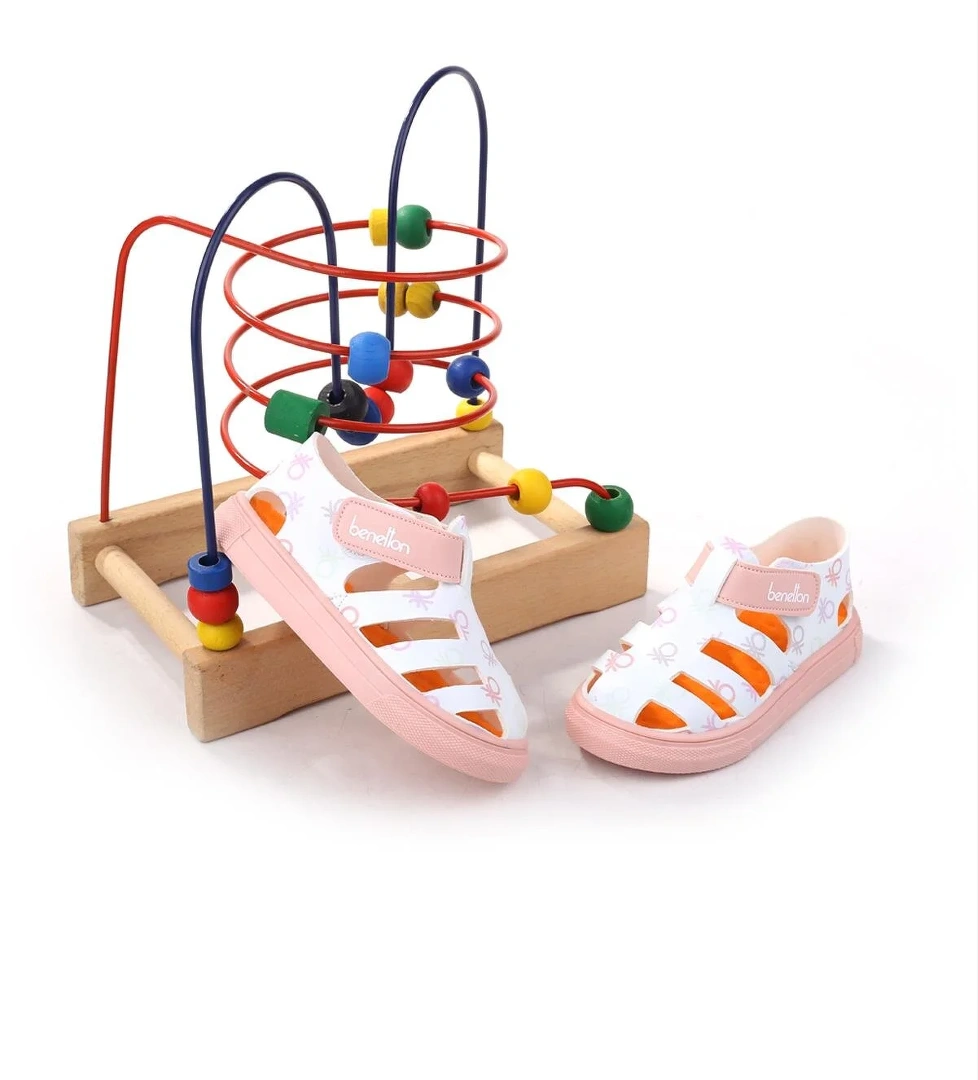 Benetton BN-1400 Rahat Ortopedik Taban Kız Çocuk Sandalet Ayakkabı model görseli
