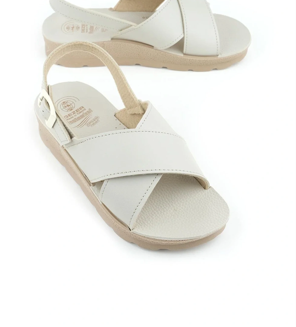 00022 Kadın Ortopedik Hac Umre Günlük Sandalet - Görsel 1