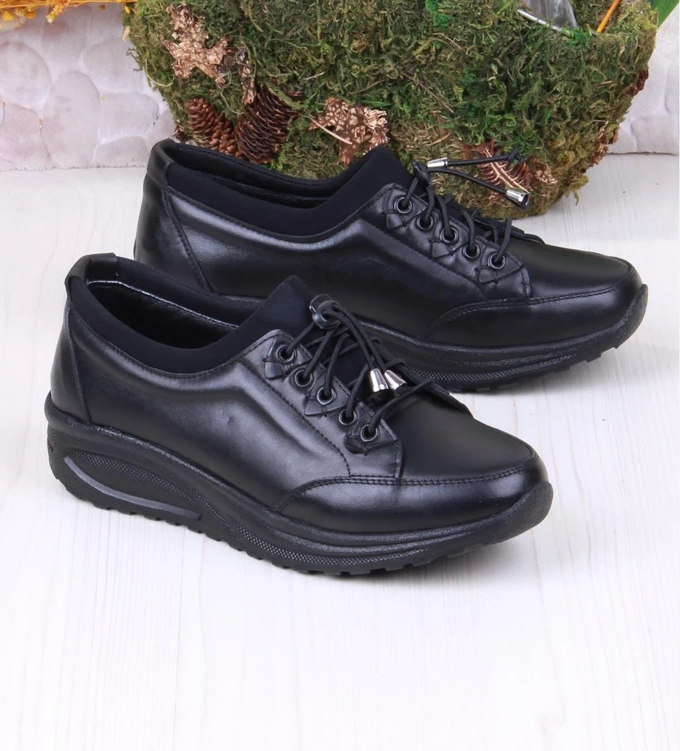 Mehmet Mete 4283 Yumuşak Hafif Rahat Hakiki Deri Kadın Ayakkabı model görseli