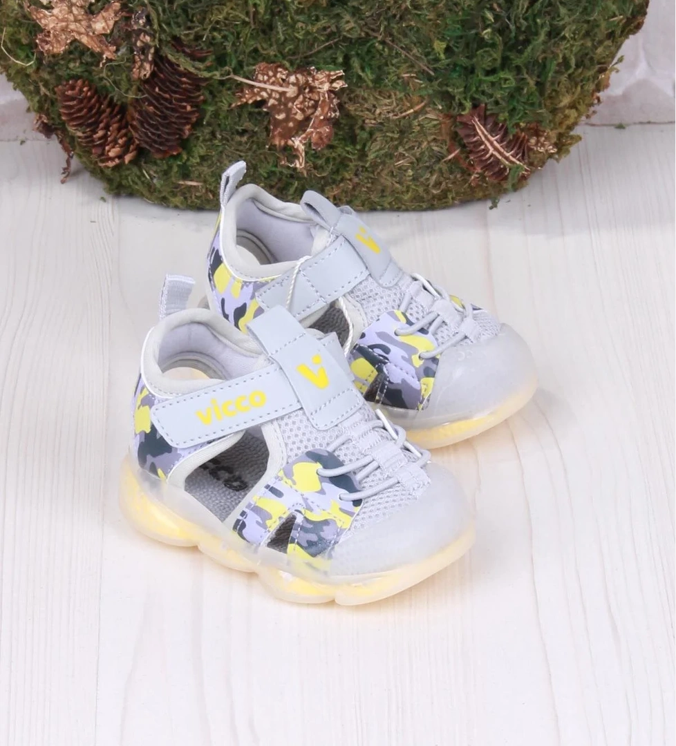 Vicco 321.E24Y.211 Monrovia Gri Rahat Esnek Işıklı Erkek Çocuk Sandalet model görseli