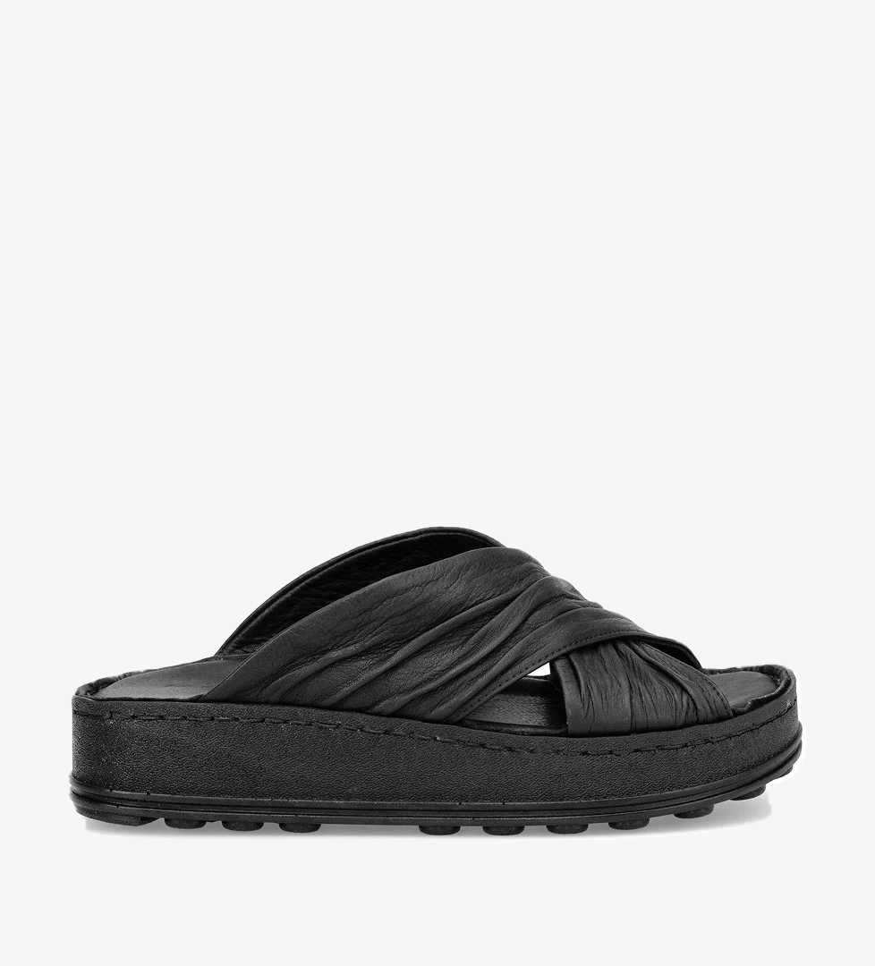 D25YT-1430 Kadın Hakiki Deri Düz Terlik Siyah