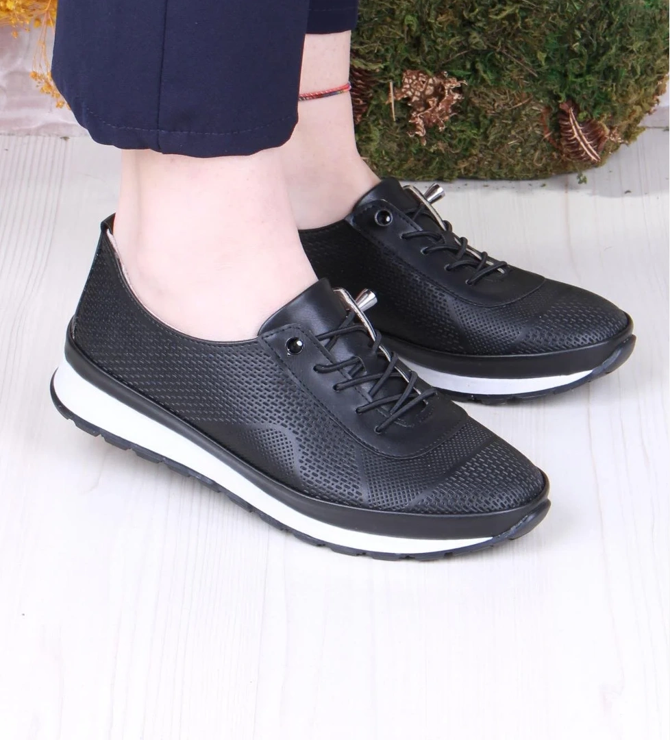 701-4 Anatomik Rahat Lastik Bağcıklı Kadın Ayakkabı