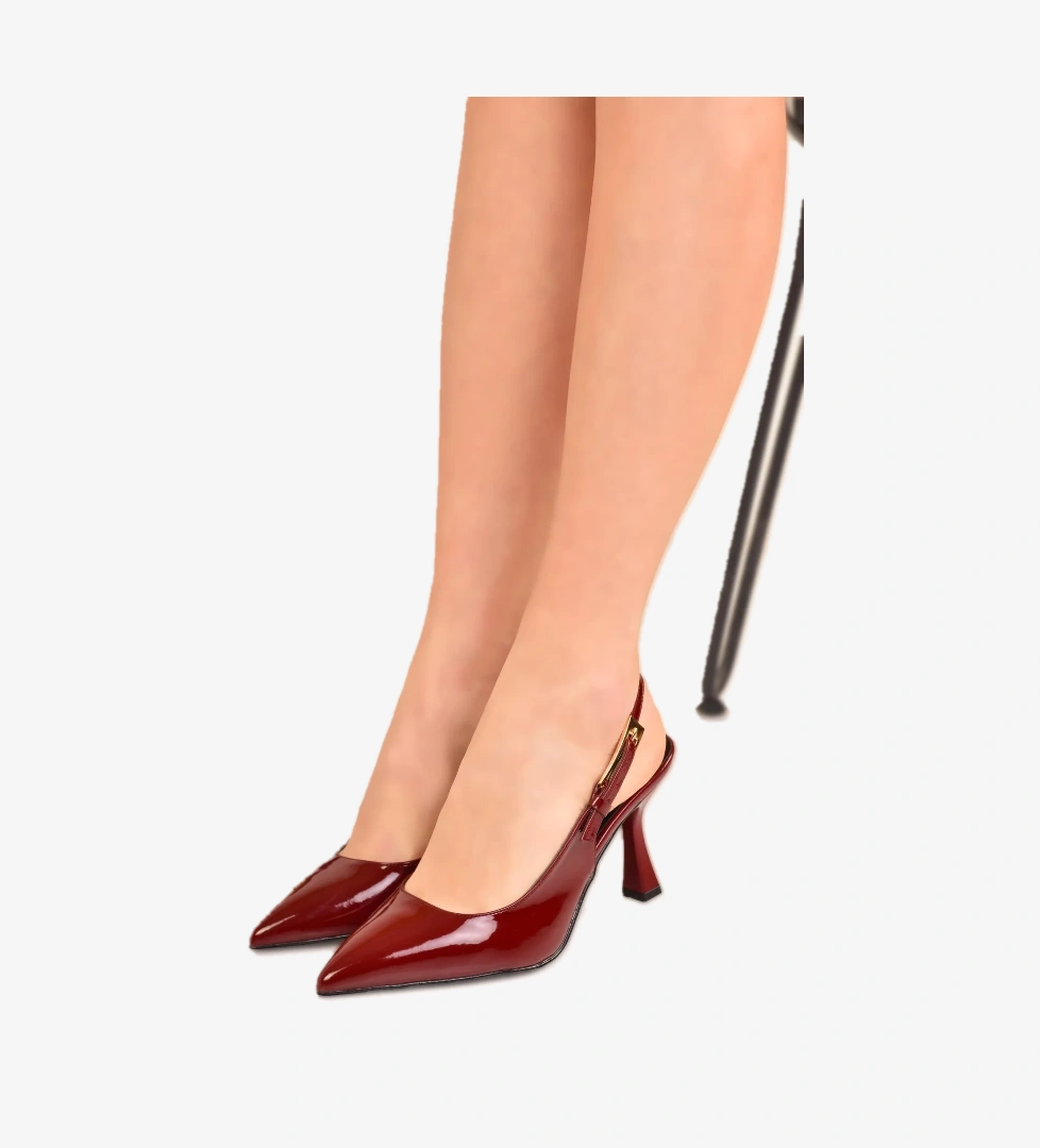 Kadın Rugan Ovis Sivri Topuklu Ayakkabı