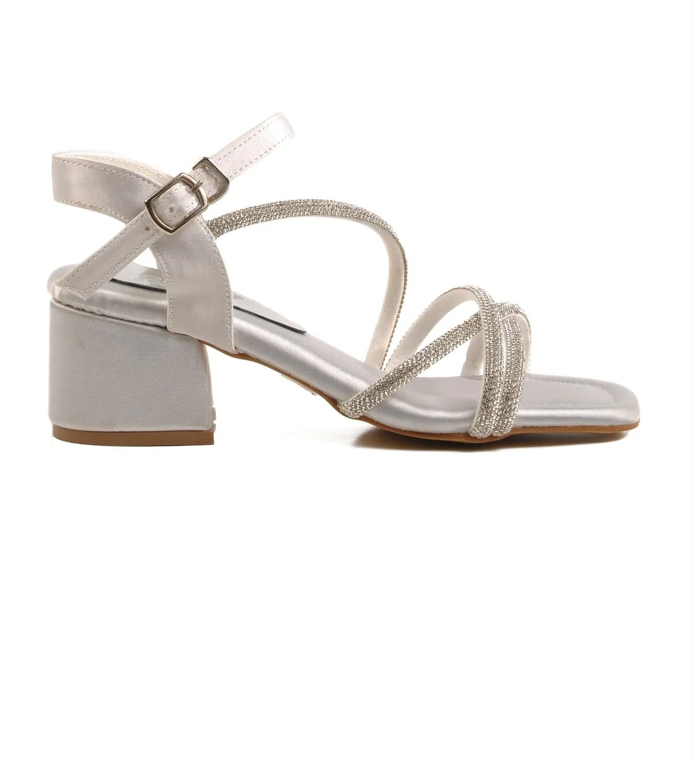 A Spor Aspor Gümüş Taşlı Kız Çocuk Topuklu Sandalet model görseli