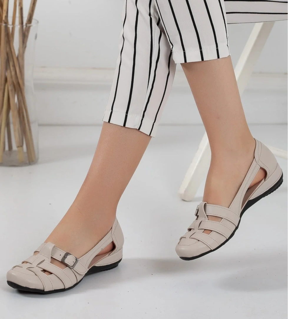 Toka Detaylı Kadın Babet Ayakkabı