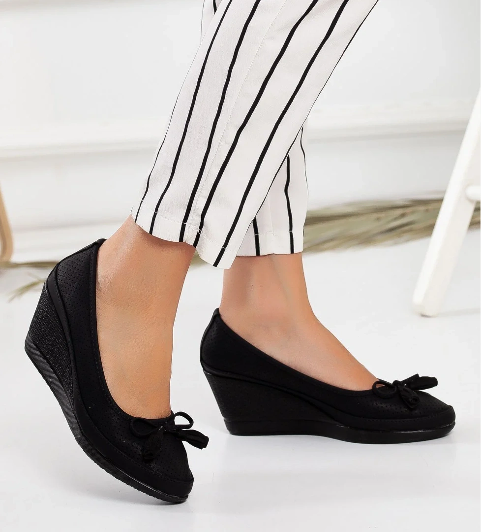 Ayakdaş 845 Kadın Dolgu Taban Klasik Ayakkabı model görseli