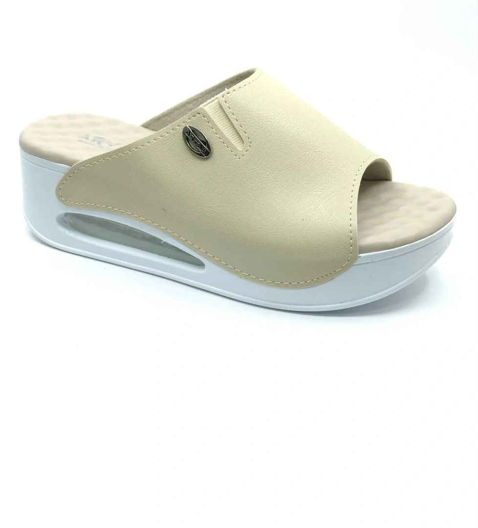 Aryan 100-962 D.r Tavsiyeli Havalı Taban Ortapedik Kadın Terlik model görseli