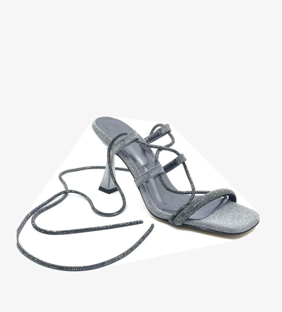 Bilekten Bağlamalı Taş Detaylı Topuklu Kadın Abiye Ayakkabı - Görsel 1