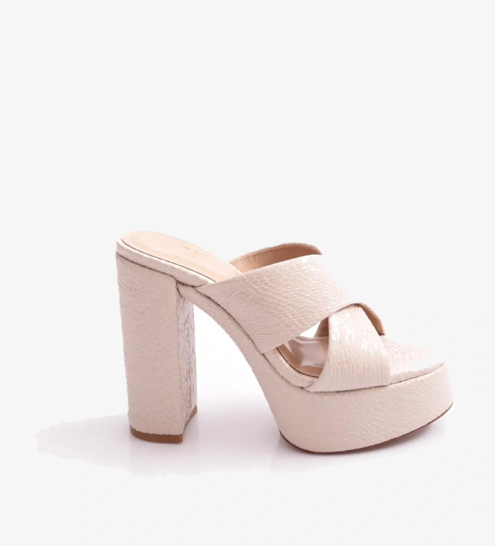 26 Kadin Kalin Taban Çapraz Şerit Terlik