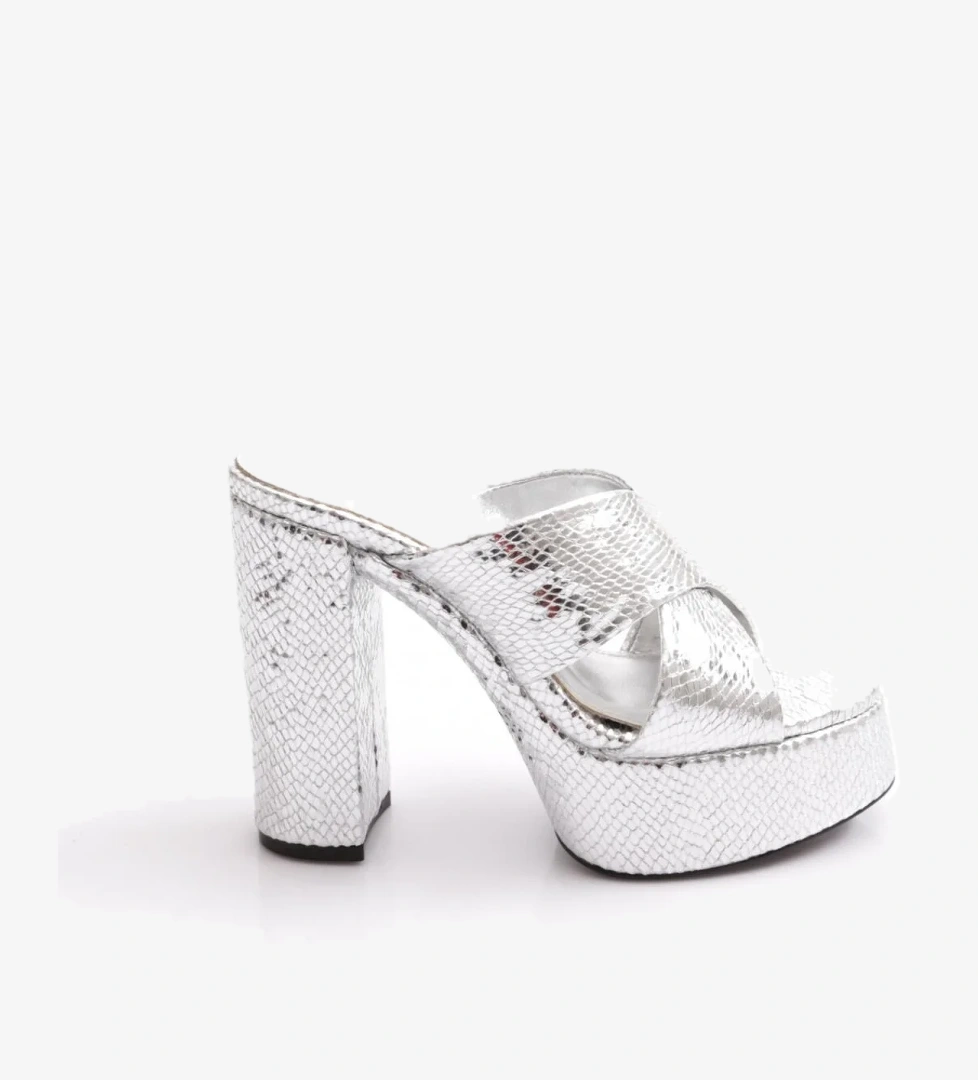 26 Kadin Kalin Taban Çapraz Şerit Terlik