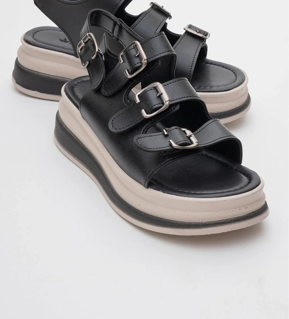 Kadın Tokalı Sandalet SİYAH