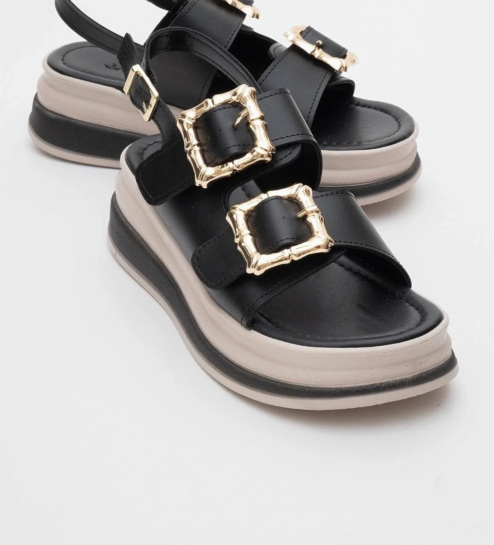 Kadın Altın Tokalı Sandalet SİYAH