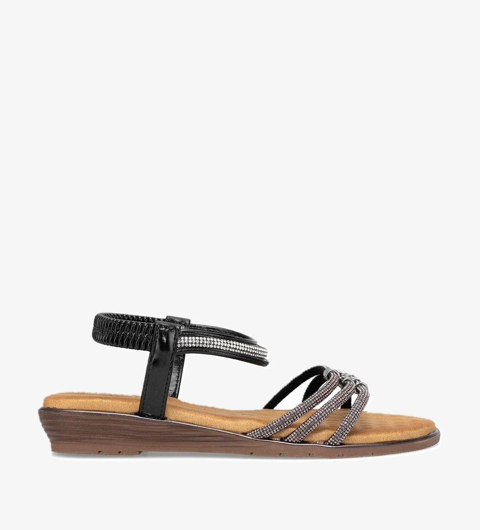 Guja 25y174 Kadın Taşlı Düz Sandalet model görseli